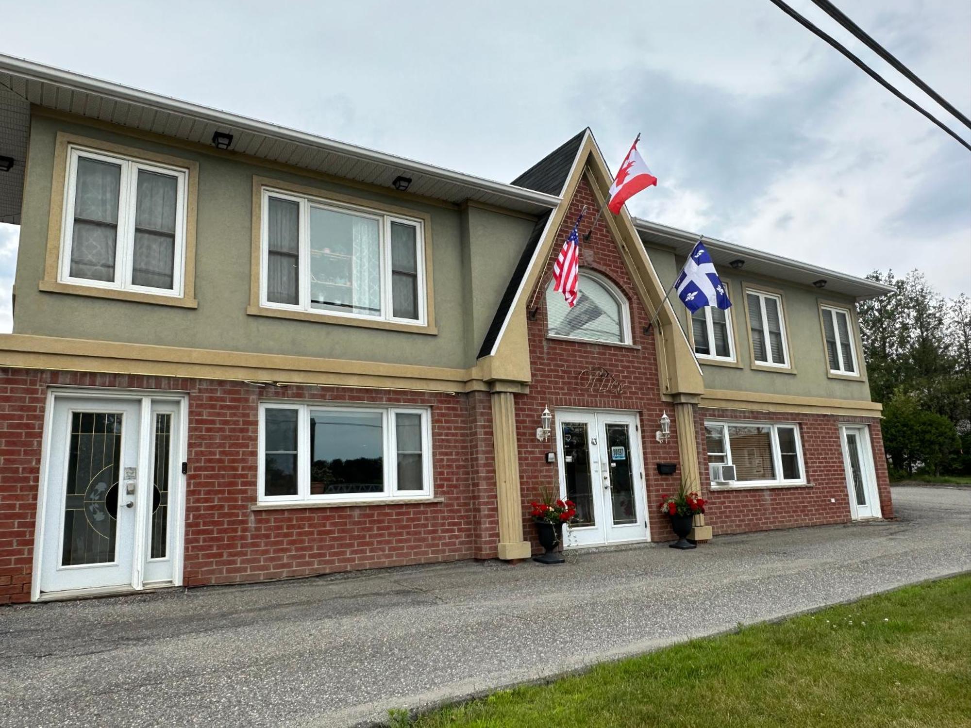Motel Le Refuge Sherbrooke Zewnętrze zdjęcie