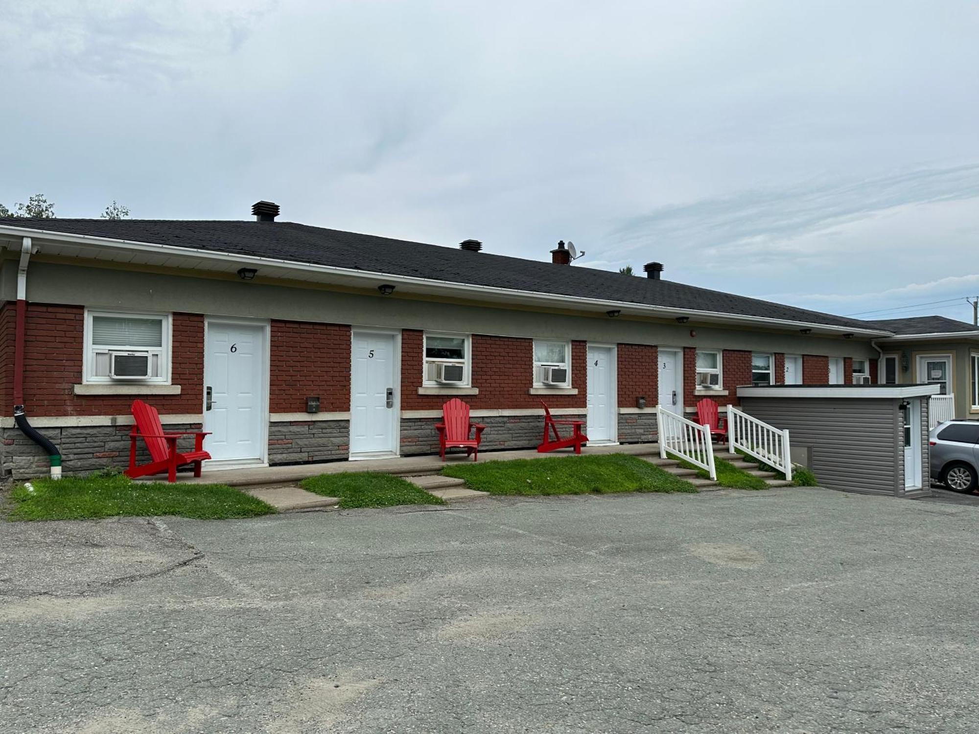 Motel Le Refuge Sherbrooke Zewnętrze zdjęcie